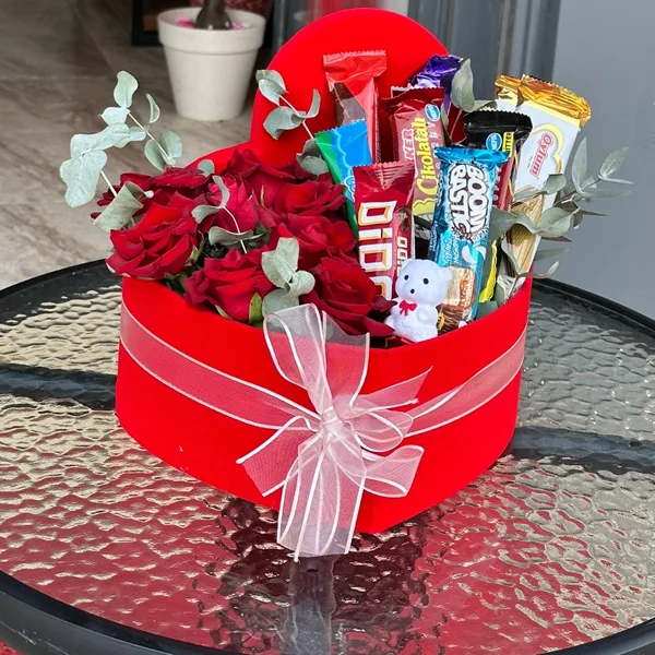Kutuda Gül ve Çikolata